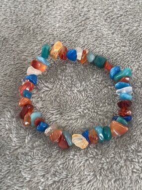 Colorful chip bead bracelet